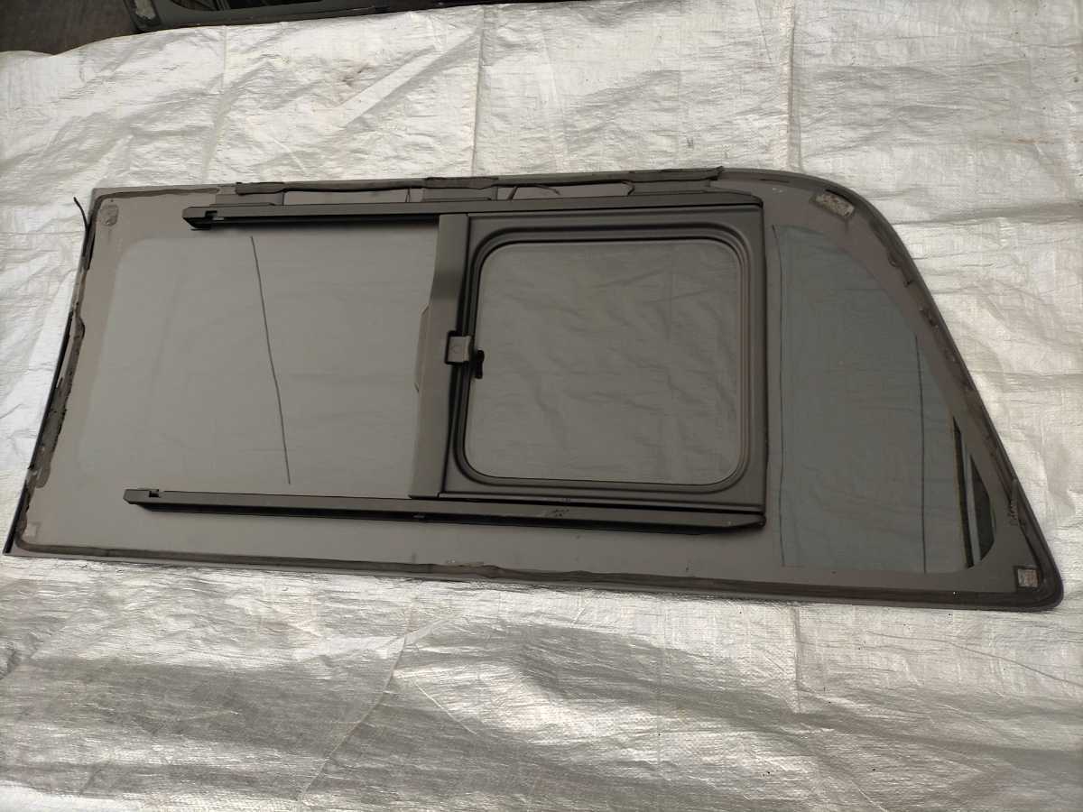 200系ハイエースサイドガラス右②43R-00150 検索レジアスエース 【公式 