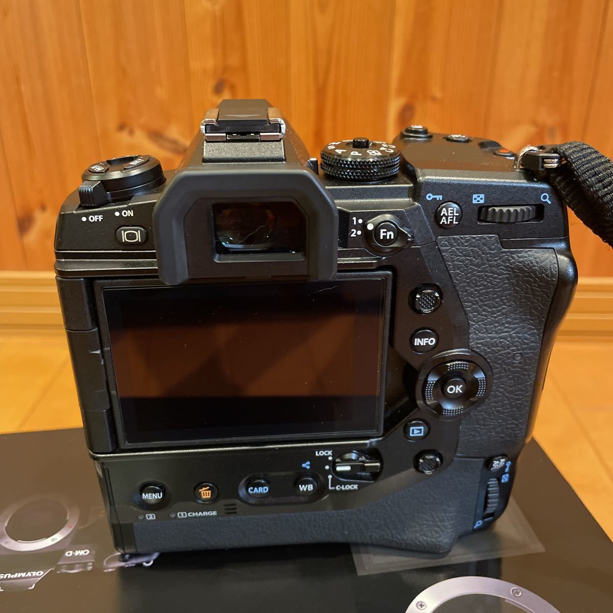 OLYMPUS OM-D E-M1X 【公式通販】