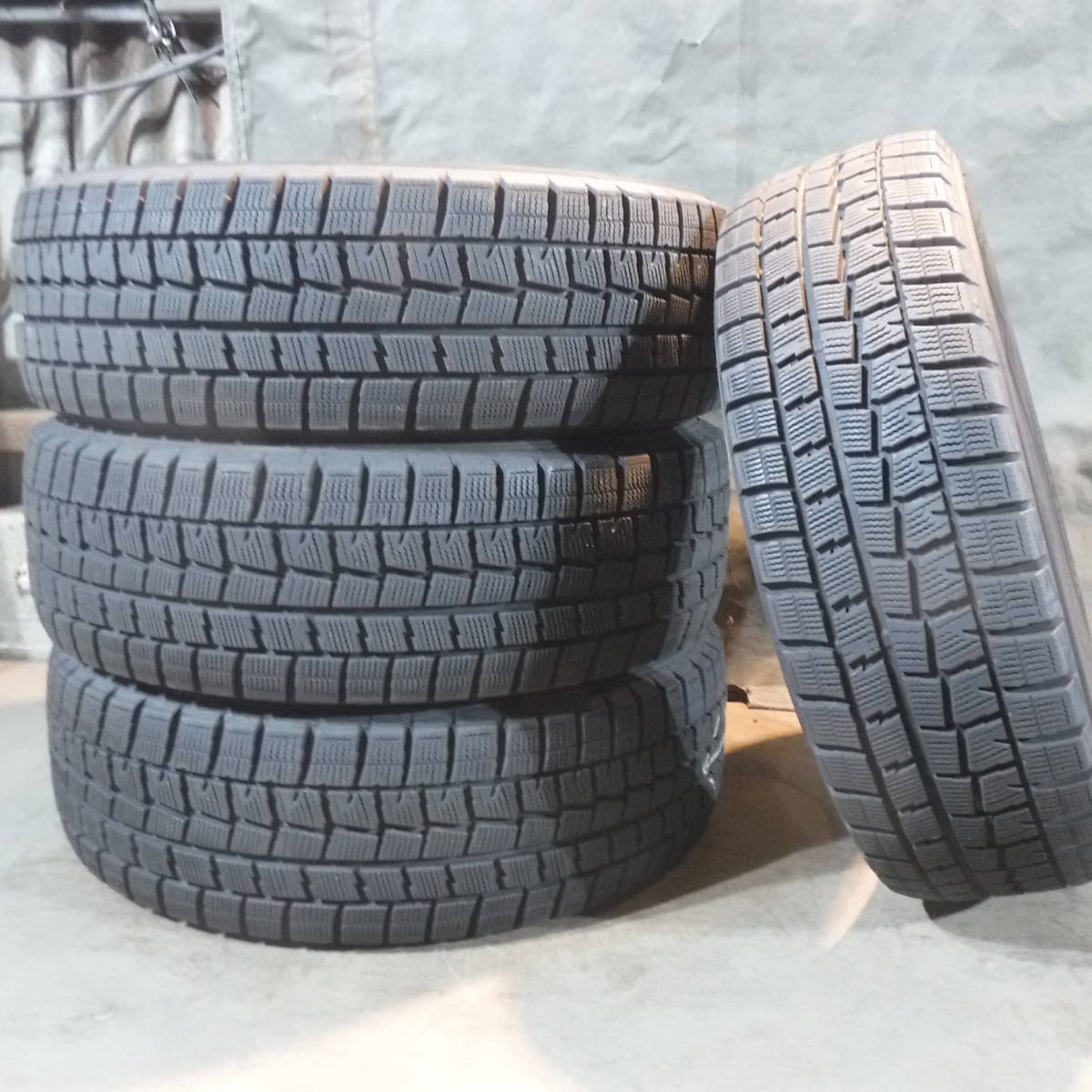 8-9分山 良品 WINTER MAXX ウインターマックス WM01 195/65R15 DUNLOP 