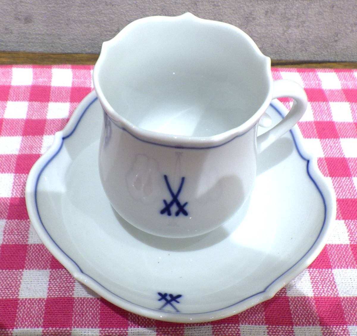歴代双剣マーク！Meissen(マイセン)飾り皿を買取入荷しました