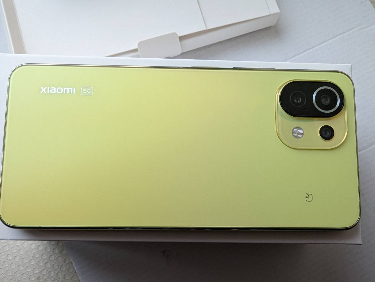 Xiaomi Mi 11 Lite 5G シトラスイエロー SIMフリー 中古品 0 Mi Xiaomi
