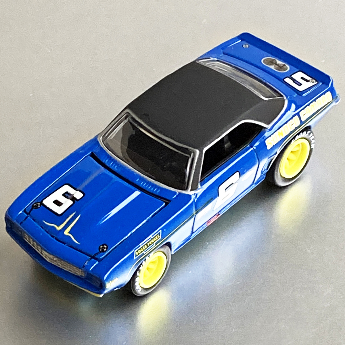 1/64 ホットウィール ヴィンテージレーシング '69 シボレー カマロ