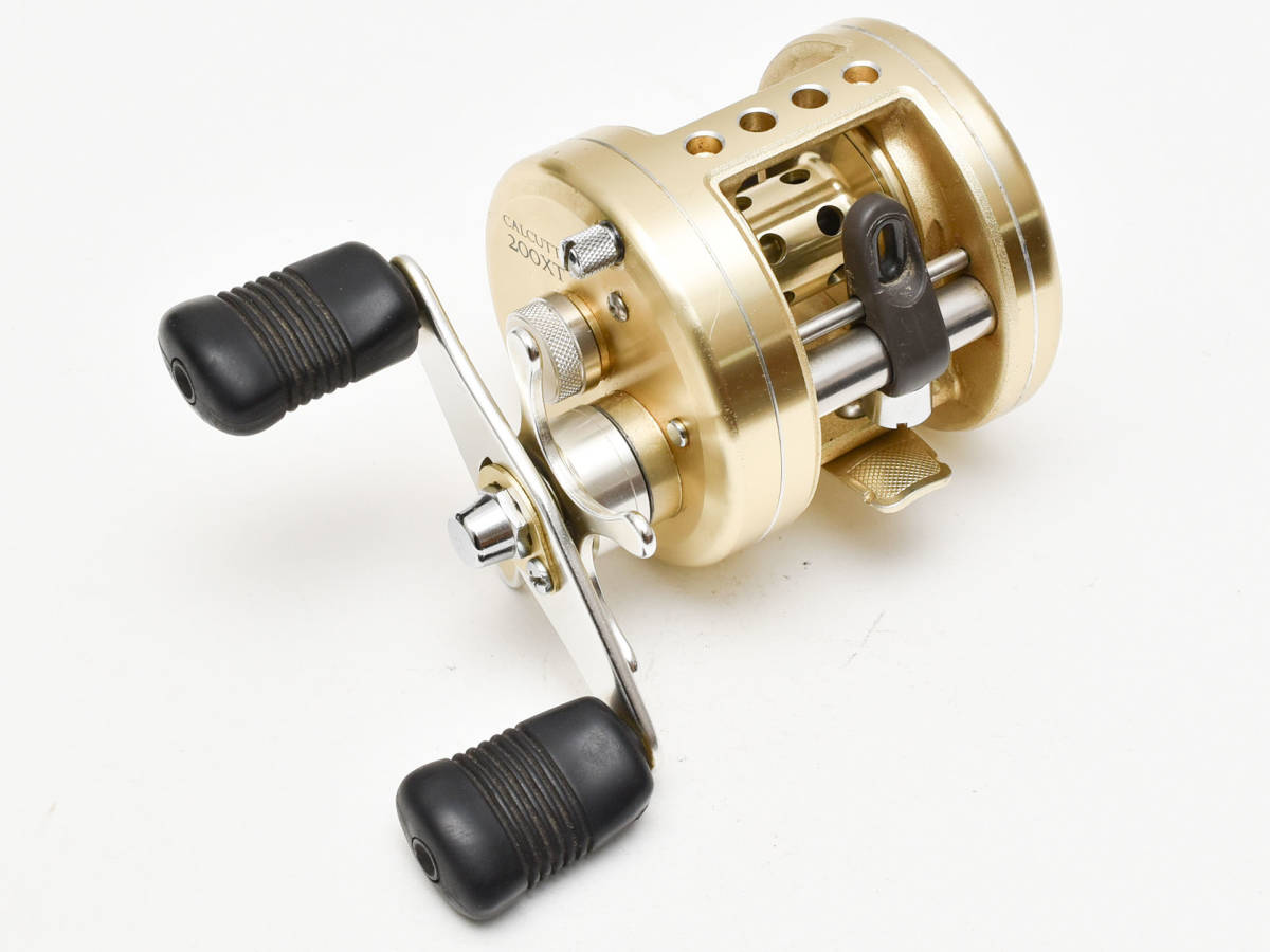 ベイトリール シマノ カルカッタ カルカッタ200XT SHIMANO 200XT 右 