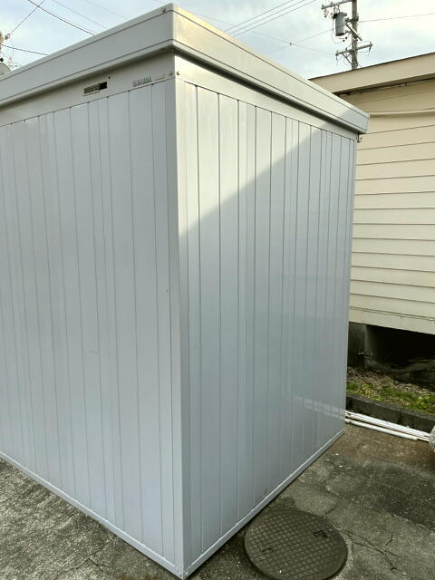 岐阜六条直接引き取り限定!! 】イナバ 物置 ネクスタ大型 NXN-81H カギ  