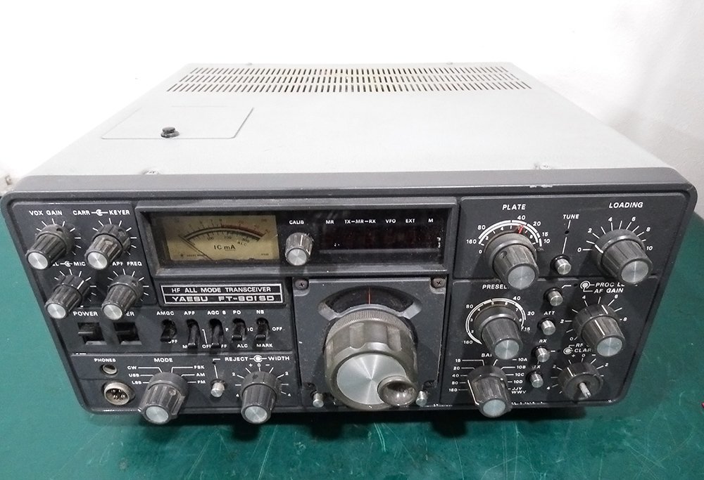 ◇ ハムHF帯トランシーバ YAESU 八重洲無線 FT-901SD □YFAD00003829