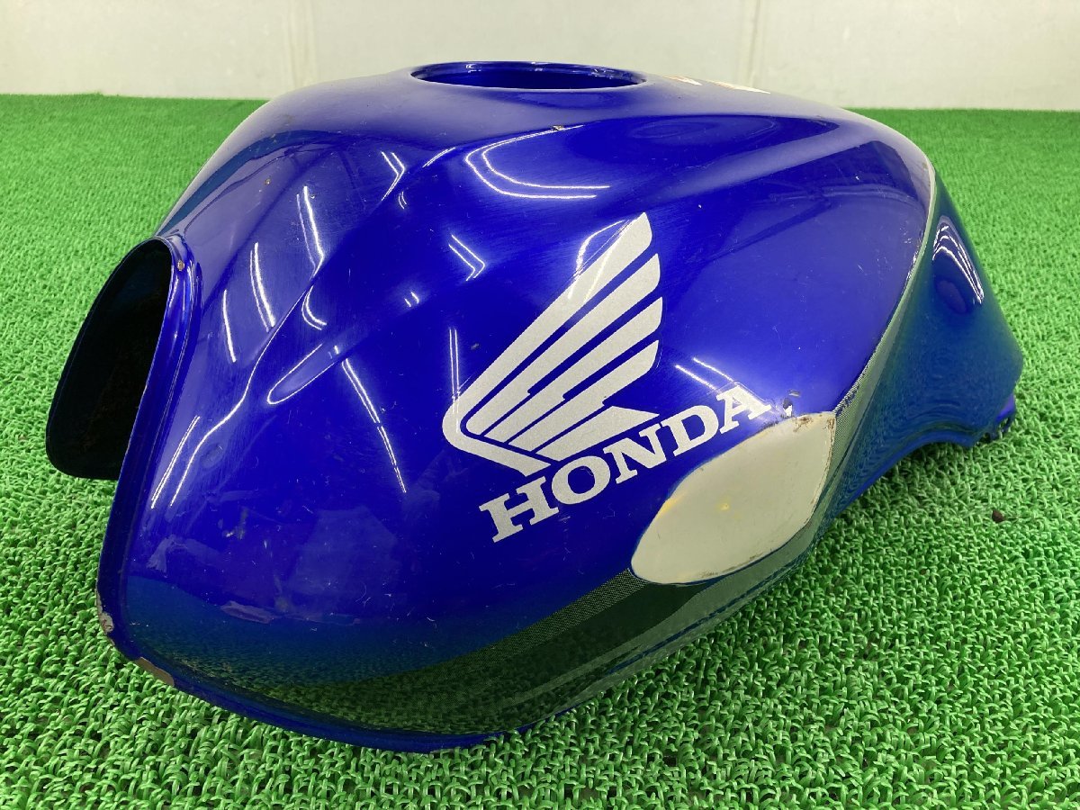 CB400SF タンク 青 ホンダ 純正 中古 バイク 部品 人気のNC39 穴あきなし タンク内キレイ ペイント素材にもってこい 車検 Genuine
