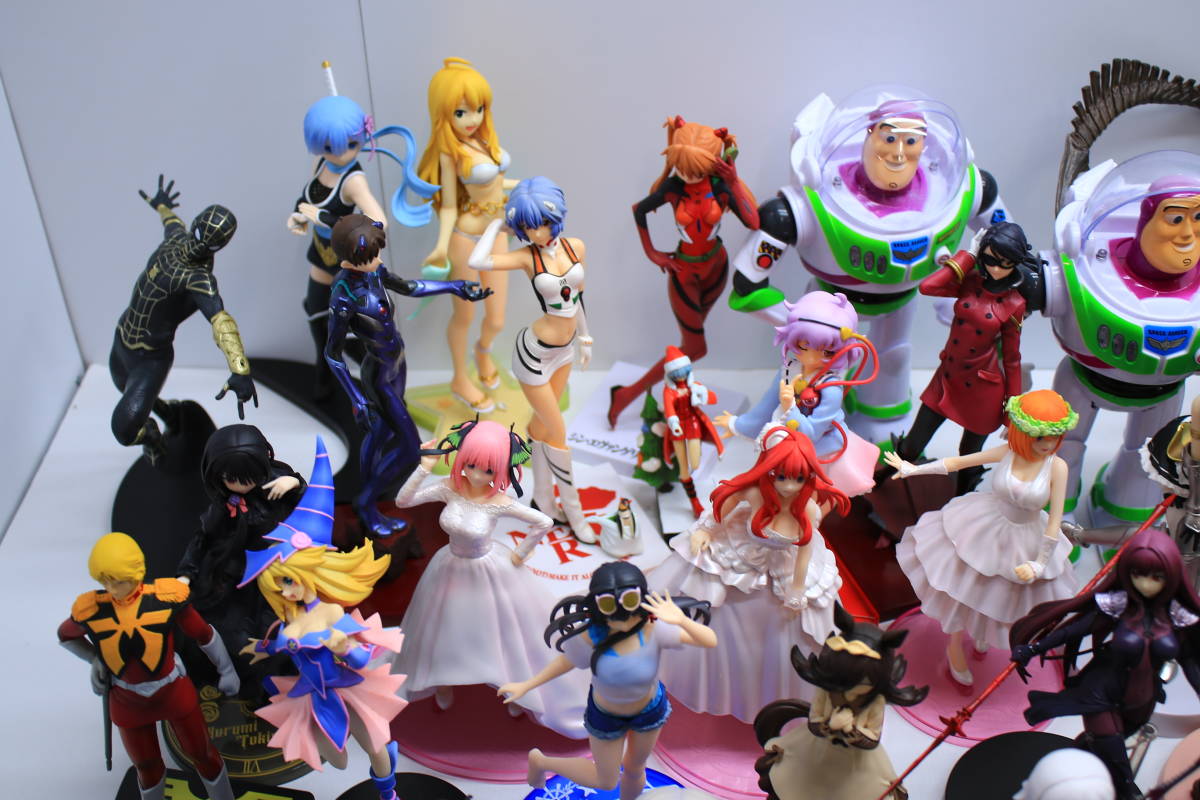 ジャンク】箱無しアニメフィギュアまとめ売り☆大量 五等分の花嫁/転 
