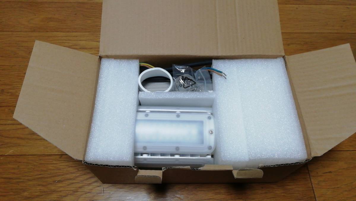 CWLDTS60W50K330E39V2 ライト&frasl;照明&frasl;LED 水銀灯形LED・LED電源セット(E39 電源内蔵 ラインナップ水銀灯250W相当 昼 COWELL ライトバルブ　CWLDTS60W50K330E39V2 60W 5000K 未使用品
