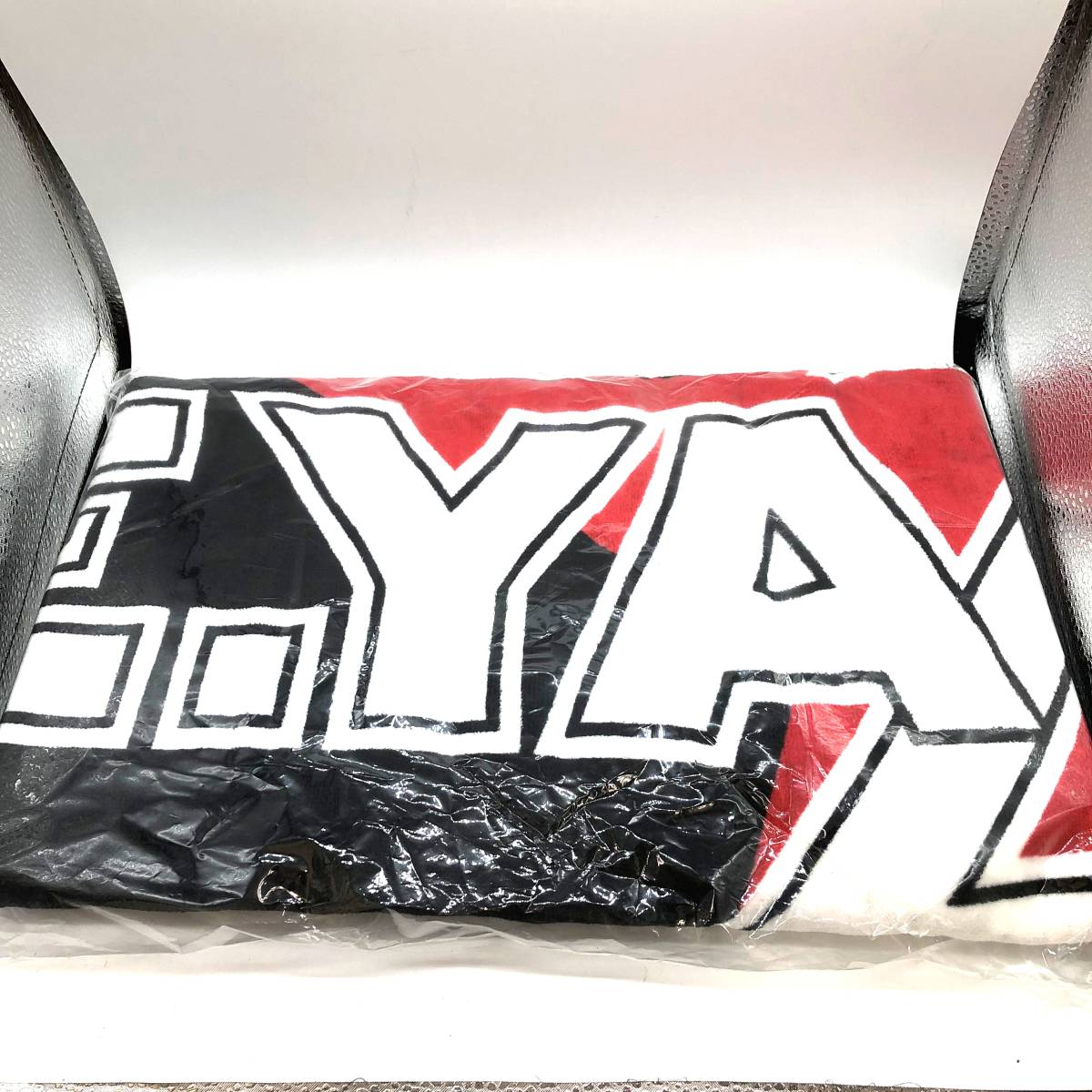 美品] 矢沢永吉 バスタオル E.YAZAWA ブラック×レッド 150×80cm ビーチ