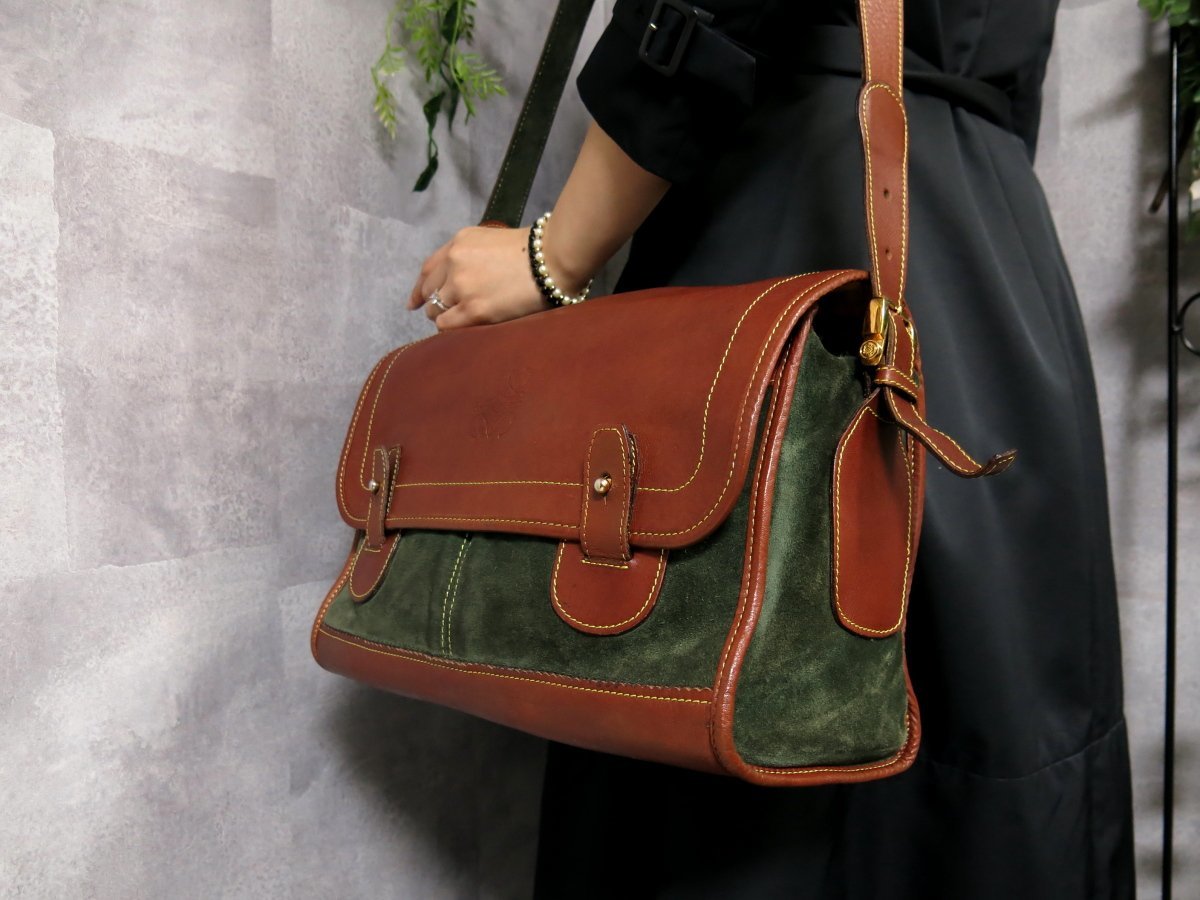 ロエベ ロゴ型押し アナグラム ○超美品○LOEWE ロゴ型押し○バイ