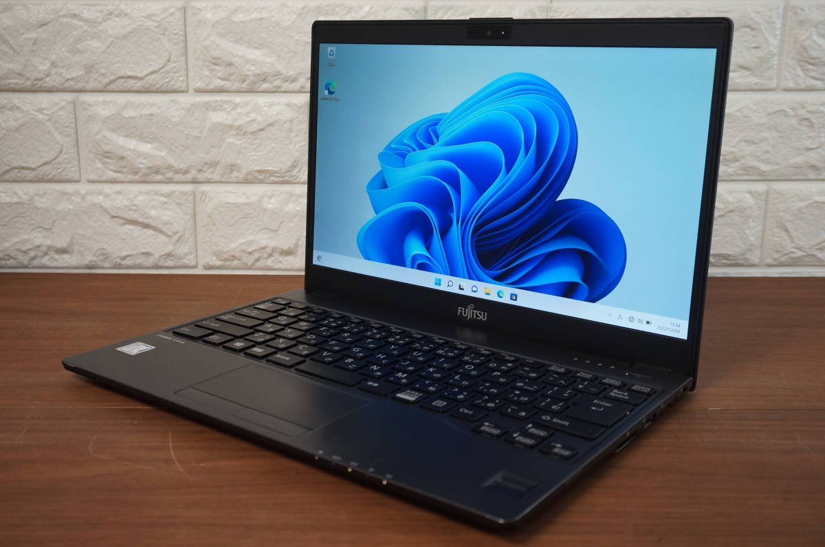 LIFEBOOK 富士通 整備済み品 U938⁄S : - Core 極薄・極軽 i5 製品詳細