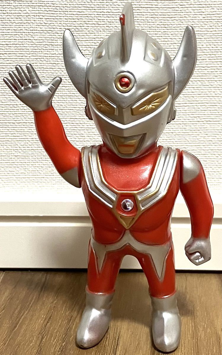 無版権 パチ 駄玩具 ウルトラマンタロウ 風 パチソフビ ウルトラマン