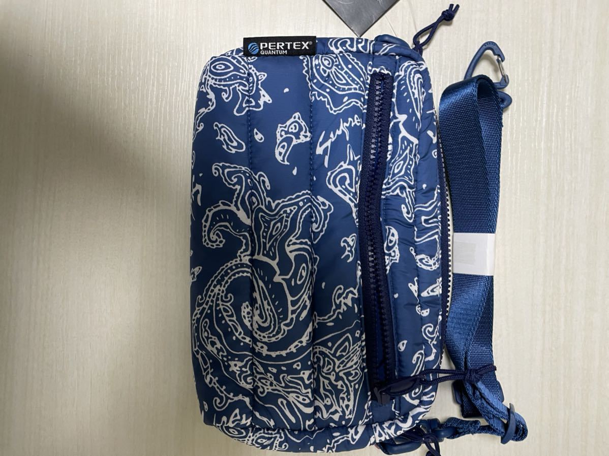 Supreme ペイズリー puffer side bag 青 ブルー Supreme Puffer Pouch