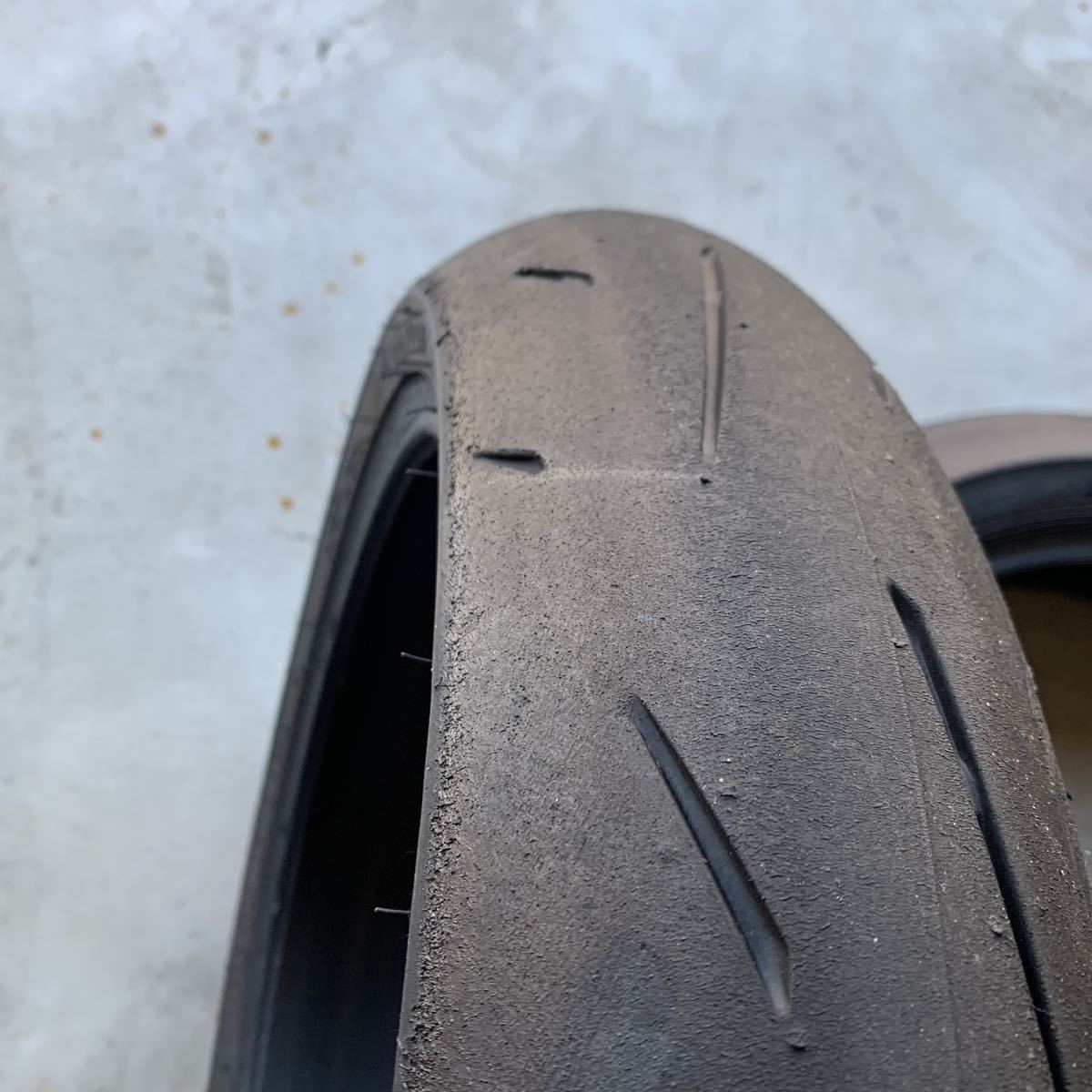 ダンロップα-13sp110/70/17.・140/70/17 ダンロップ α-13SP 140⁄70R17