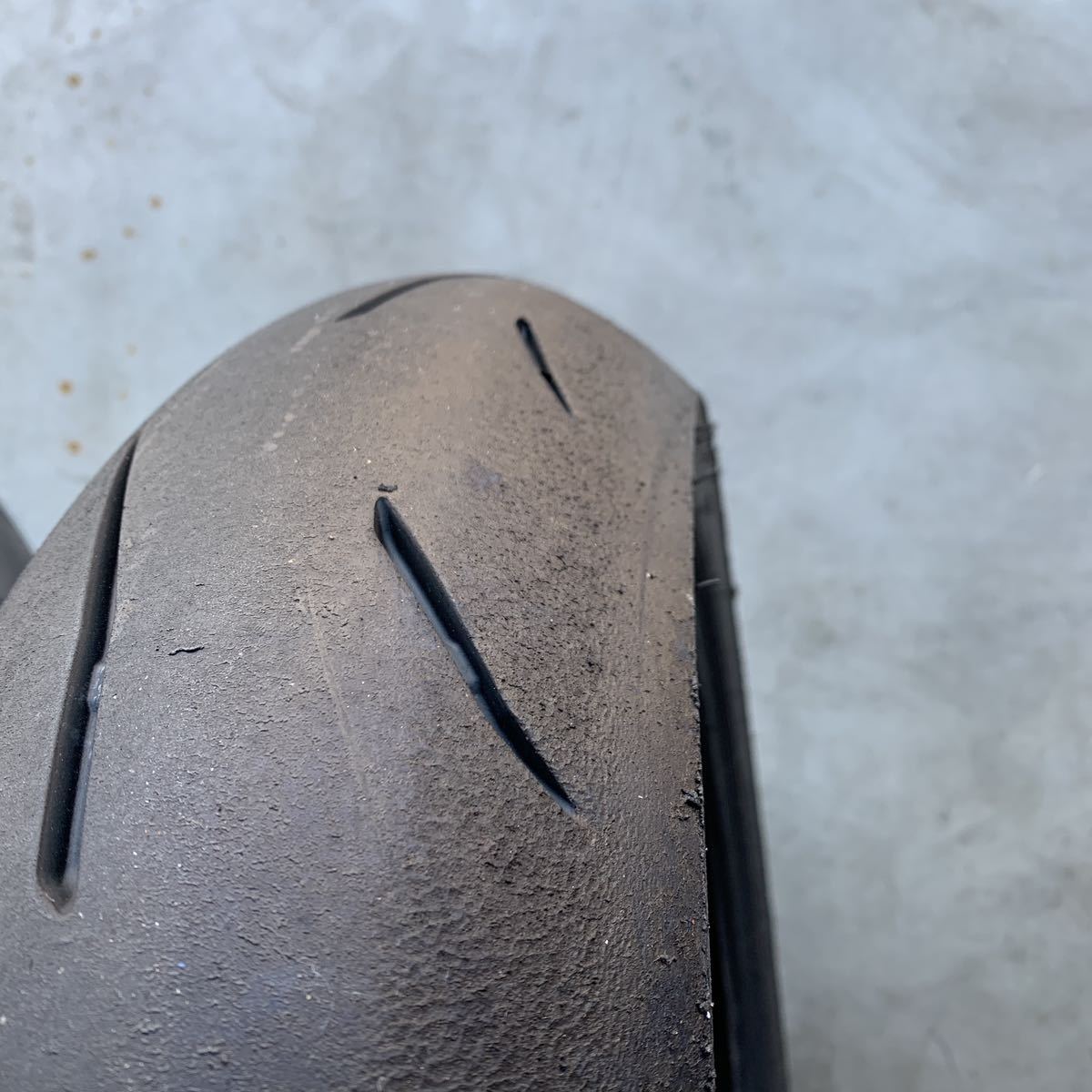 ダンロップα-13sp110/70/17.・140/70/17 ダンロップ α-13SP 140⁄70R17