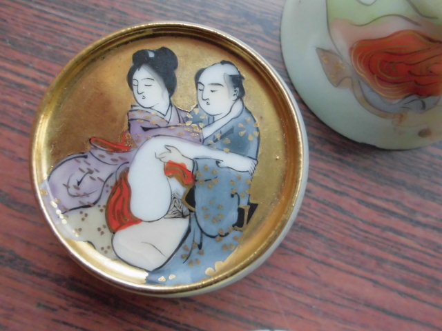 欠けあり春画酒器5客手彩色ミニ杯金彩梅に鶯ぐいのみ艶物陶器裏隠し絵
