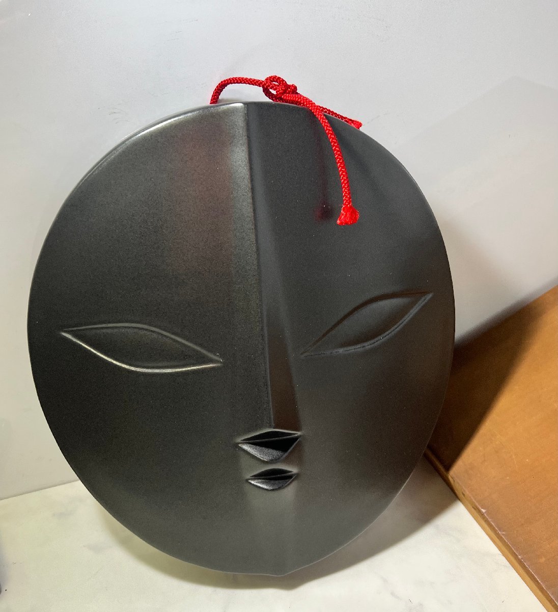 CHIAB228◇岡本太郎◇信楽焼◇太陽の顔◇黒い顔 過去の顔◇共箱付