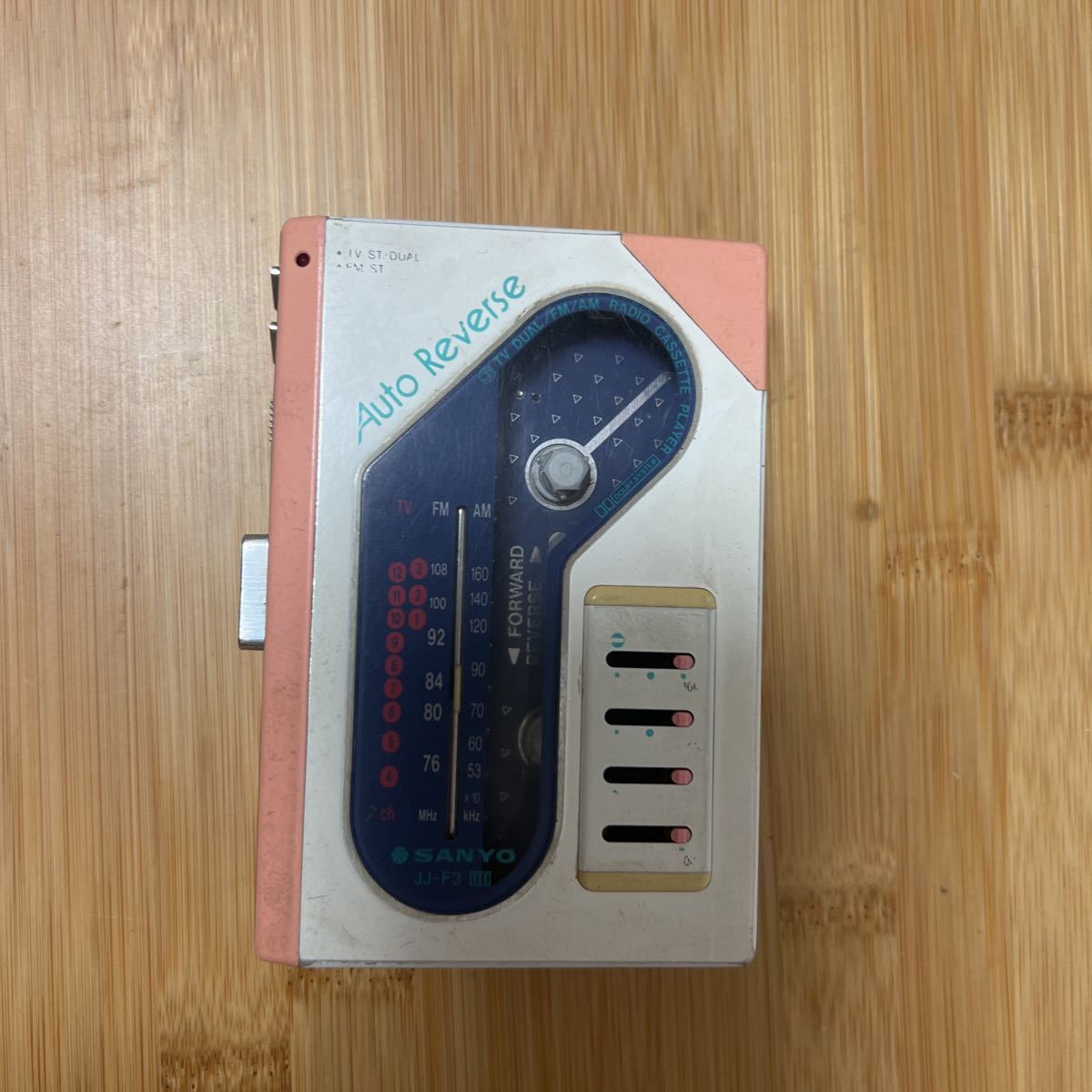 【得価，人気】 SANYO JJ-F3 PORTABLE RADIO CASSETTE PLAYER ラジオ カセットプレーヤー(再生専用)｜売買されたオークション情報、yahooの商品情報をアーカイブ公開 - オークファン 再生専用