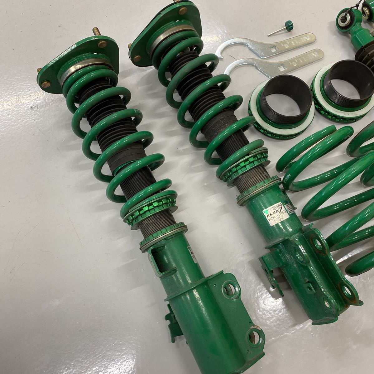 TEIN FLEX-Z ヴェルファイア AGH30W 15/1～ FF (VSTB4-C1AS3 ヴェル