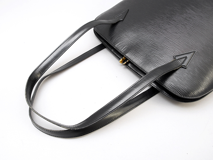 極美品】 LOUIS VUITTON ルイヴィトン エピ リュサック ショルダー 