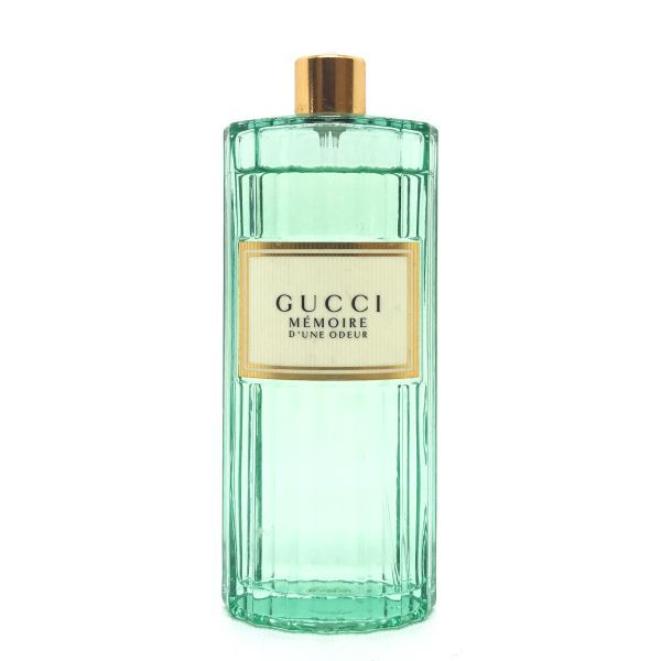 全国無料，人気 GUCCI グッチ メモワール デュヌ オドゥール EDP 100ml 残量たっぷり9割 送料510円(グッチ)｜売買されたオークション情報、yahooの商品情報をアーカイブ公開 - オークファン グッチ