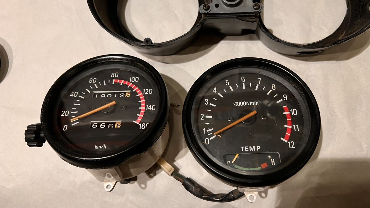 YAMAHA RZ250 メーターステー スピードメーター ステー RZ350 25092