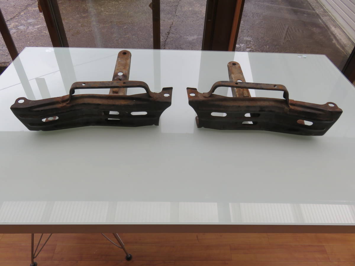 貴重 旧車 ＡＥ86 4AG レビン トレノ 高速有鉛 イニシャルD 頭文字D ハチロク 廃盤 AE86 純正リアバンパーステー