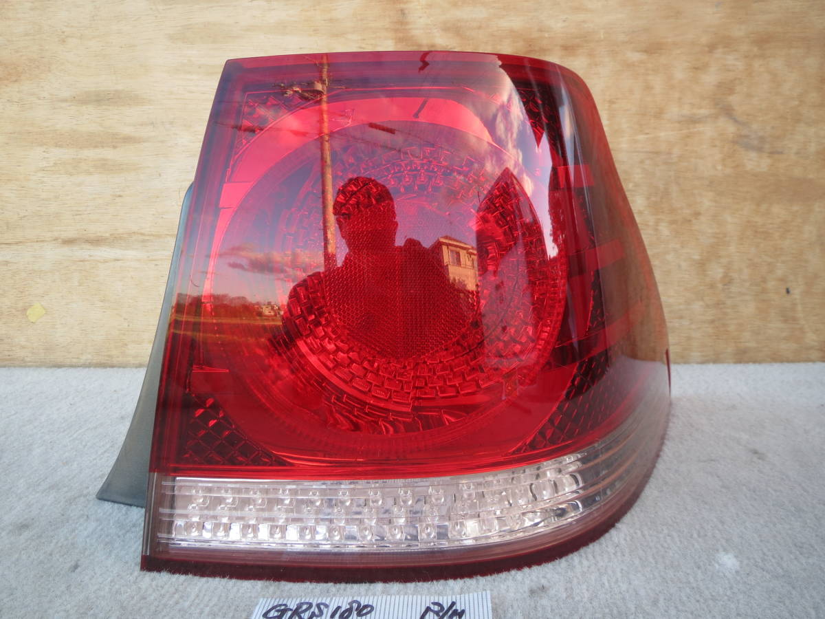 【送料無料】GRS180 クラウン アスリート 前期 純正 右 LED テールランプ （内側） 30-310 ライト ブレーキ 81580-30190 クラウン アスリート GRS180 GRS18系クラウン 純正HID車用 フィニッシャー