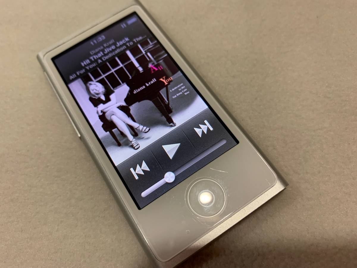 【定番人気，最新作】 Apple iPod nano 第7世代 16GB シルバー(iPod nano)｜売買されたオークション情報、yahooの商品情報をアーカイブ公開 - オークファン アップル