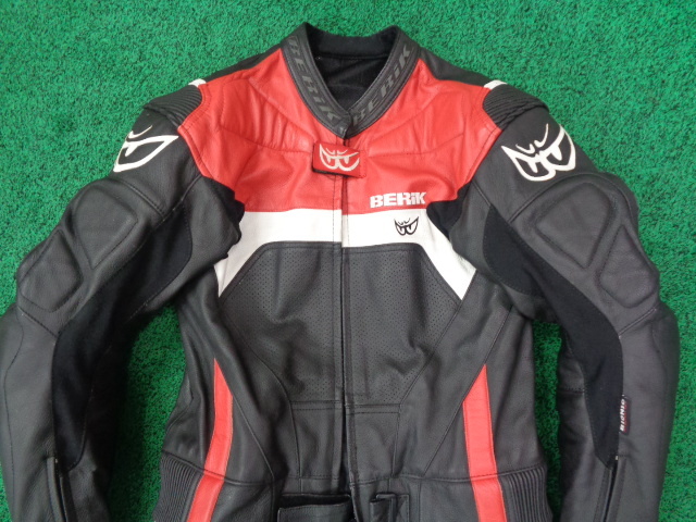 ☆BERIK ベリック セパレートレーシングスーツ ブラック/レッド