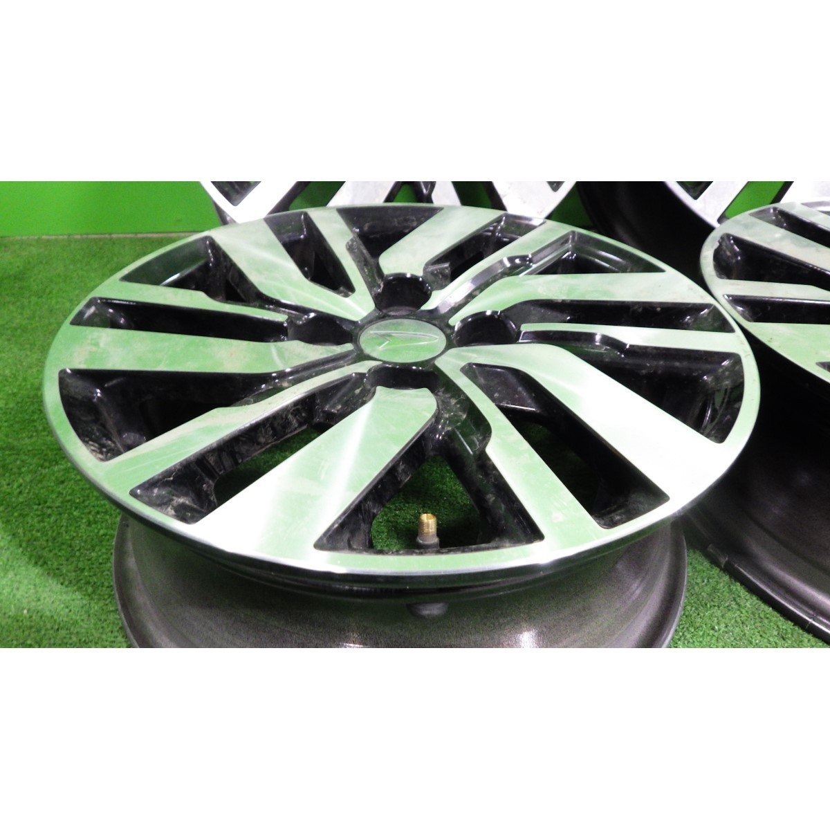 DAIHATSU/ダイハツ トール純正アルミホイール 14x5J 4穴 100 +35 4本 