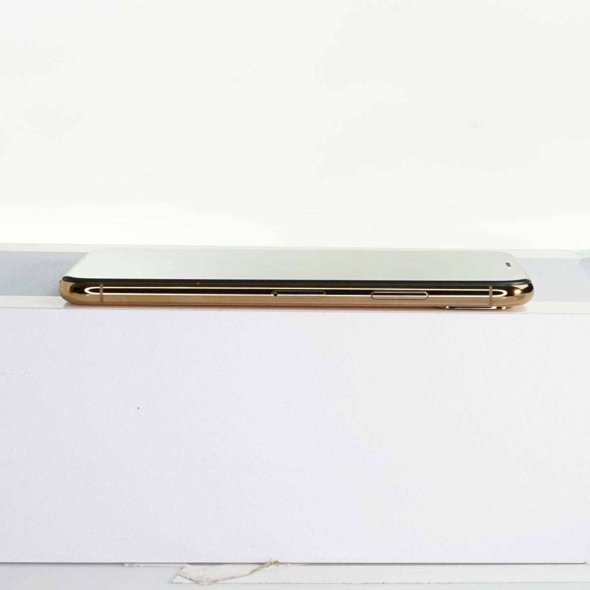まみた極美品 iPhone XS 256GB SIMフリー GOLD | 整備