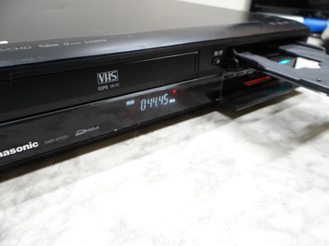 吉川0583 Panasonic DMR-XP22V 地デジ/HDD/DVD/VHS レコーダー 中古品