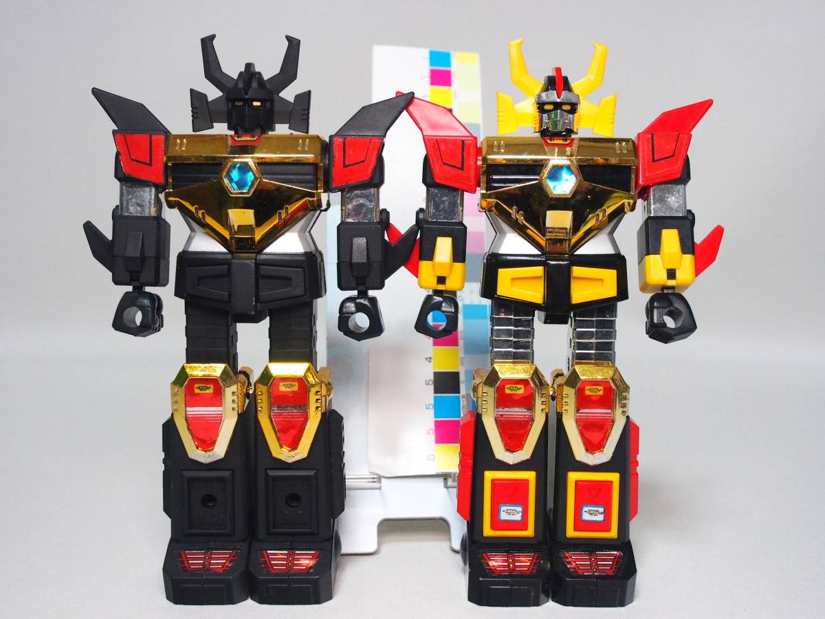 タカトクトイス 合金 逆転王 DX ブラックタイプ ＆ 通常版 逆転 