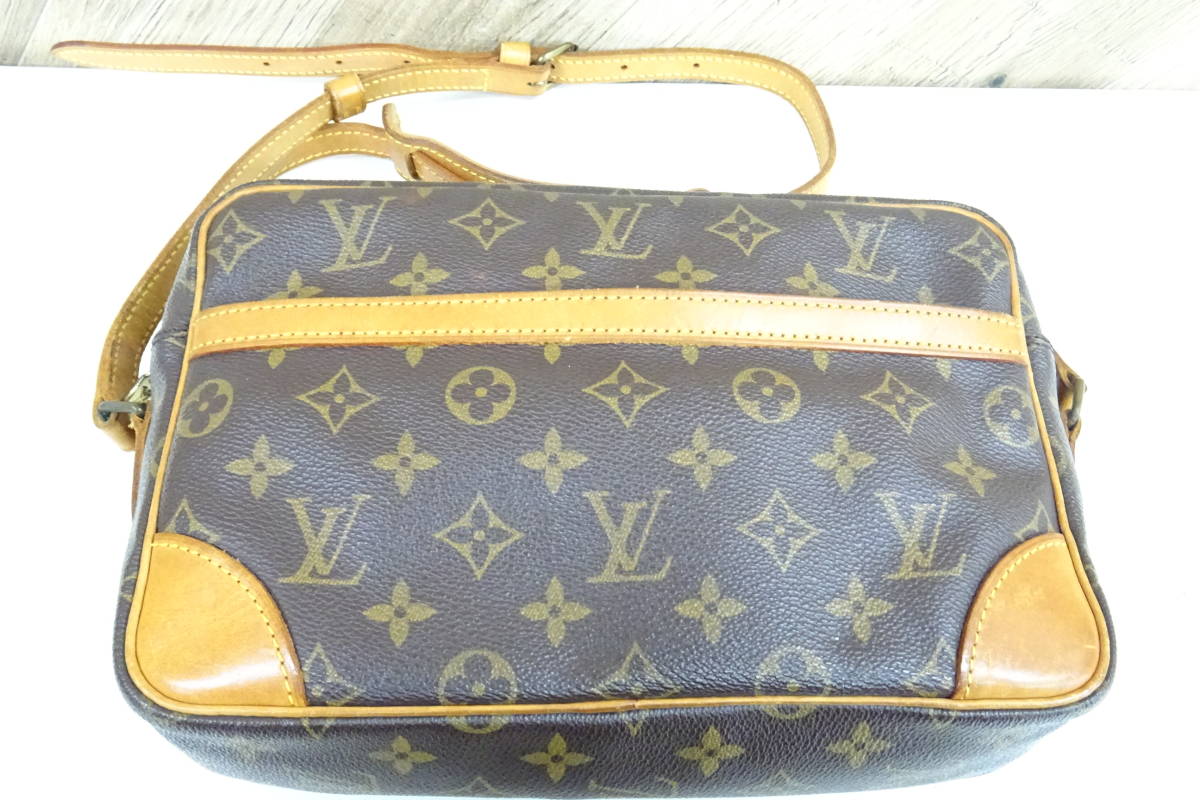 モノグラム LOUIS トロカデロ | VUITTON ショルダーバッグ Louis 25の 
