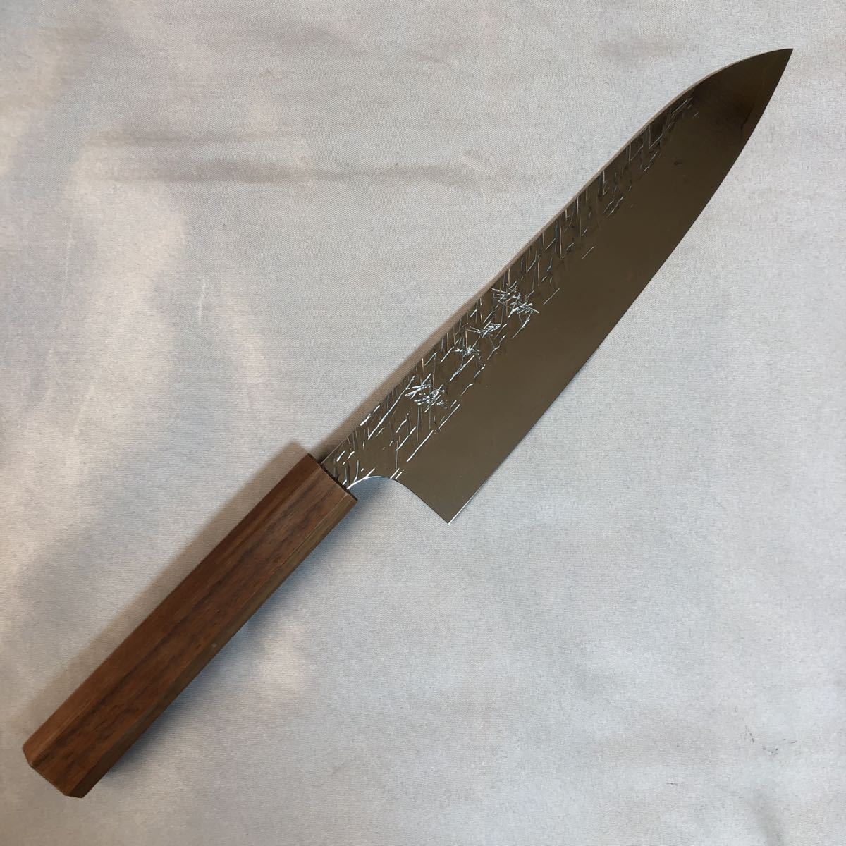 黒崎 優 閃光 鋭 ハイス SG2 鎚目 牛刀 包丁 180mm 黒アクリル柄
