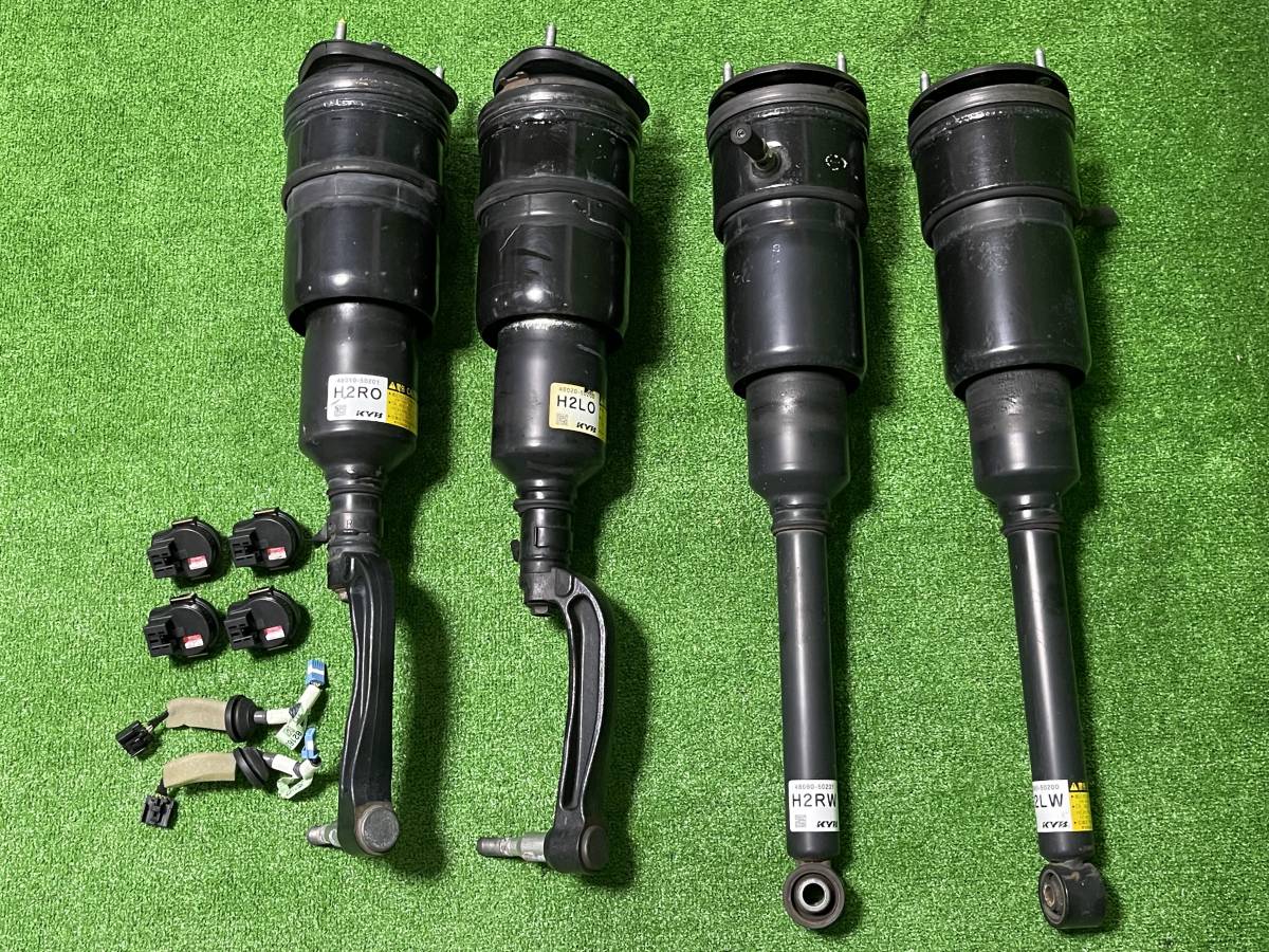 UVF45 レクサス LS600h UVF46 純正 LS（レクサス）の価格・スペック 