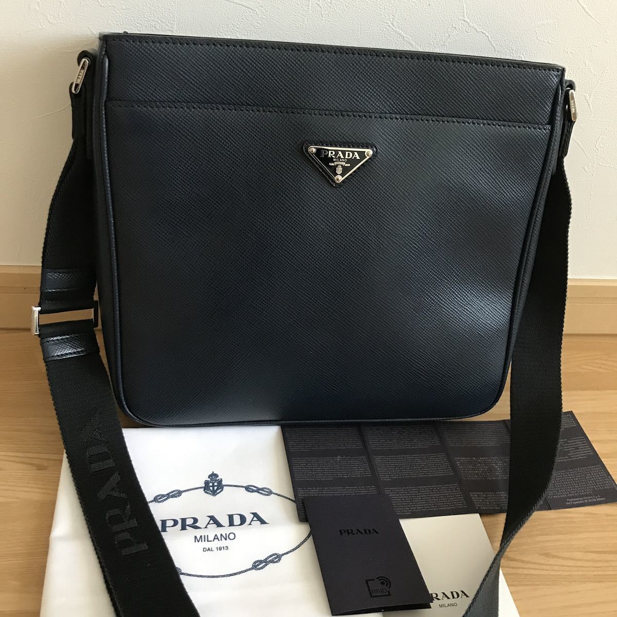 プラダ PRADA ショルダーバッグ テスートナイロン 極美品 プラダ