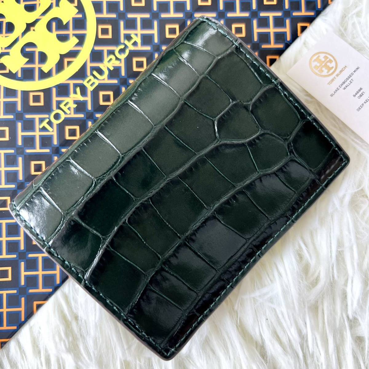 二つ折り財布 TORY トリーバーチ BURCH クロコ型押し レザー グリーン 