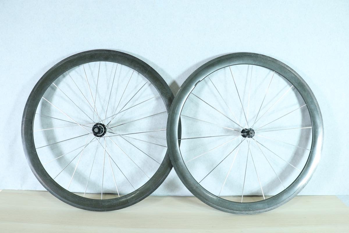 ノーブランドカーボンホイール・チュブラー・カンパフリー ○ノン