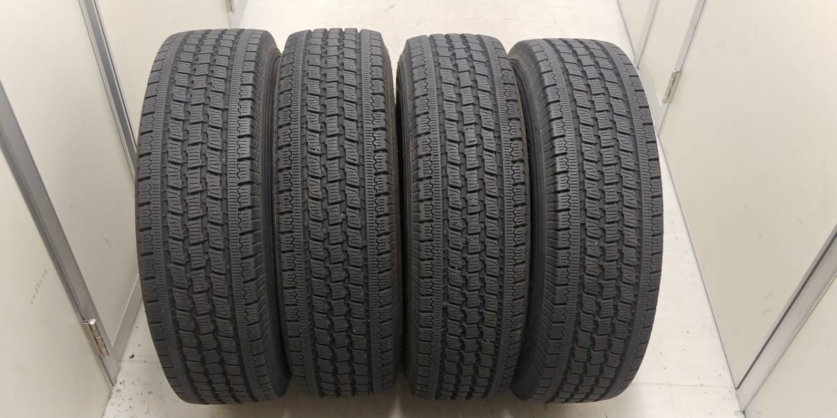 TOYO DELVEX 195⁄80R15 107⁄105N トーヨータイヤ 0 タイヤ : V-03e 