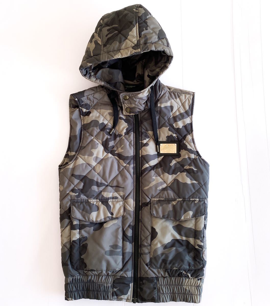 美品 ドルチェ&ガッバーナ　DOLCE&GABBANA■ダウン ベスト■カモフラージュ■迷彩柄■ロゴプレート■Mサイズ相当■イタリア製■44
