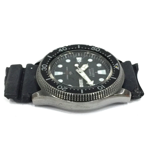 シチズン デイデイト クォーツ 腕時計 2852-266315 ベルト破損 未稼働品 ブラック文字盤 ジャンク品 QT014-44