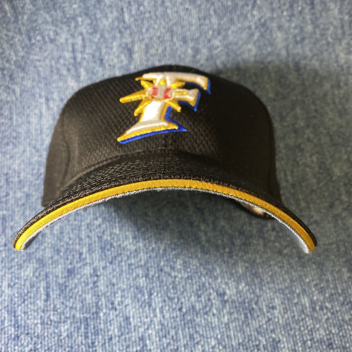 MIZUNO 北海道日本ハム ファイターズ 球団ロゴ 刺繍 ブラック ミズノ製 