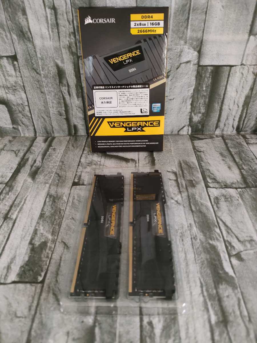 CORSAIR DDR4 8GB×2/16GB VENGERNCE 2666MHz 【デスクトップ用メモリ