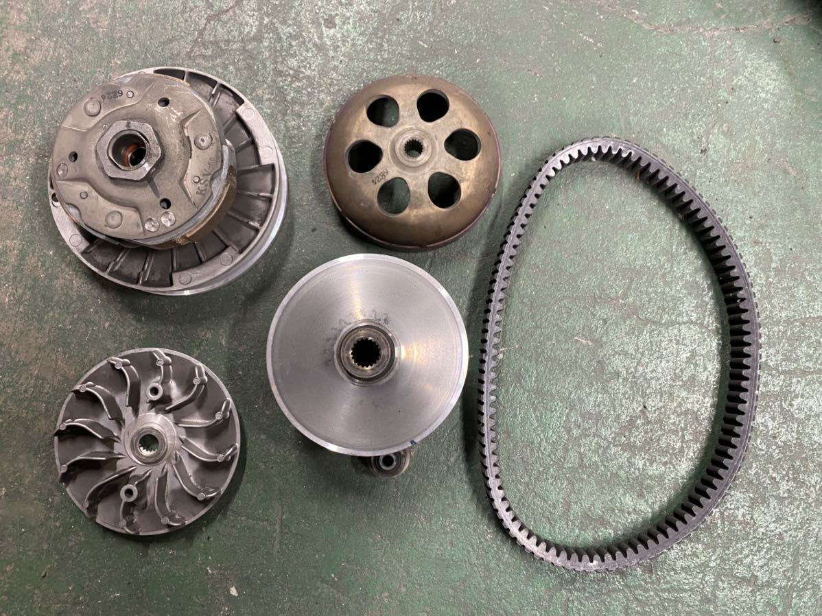 MF08 フォルツァ 後期 Sマチック ホンダ純正 駆動系 プーリー クラッチ トルクカム ベルト 駆動系一式セット
