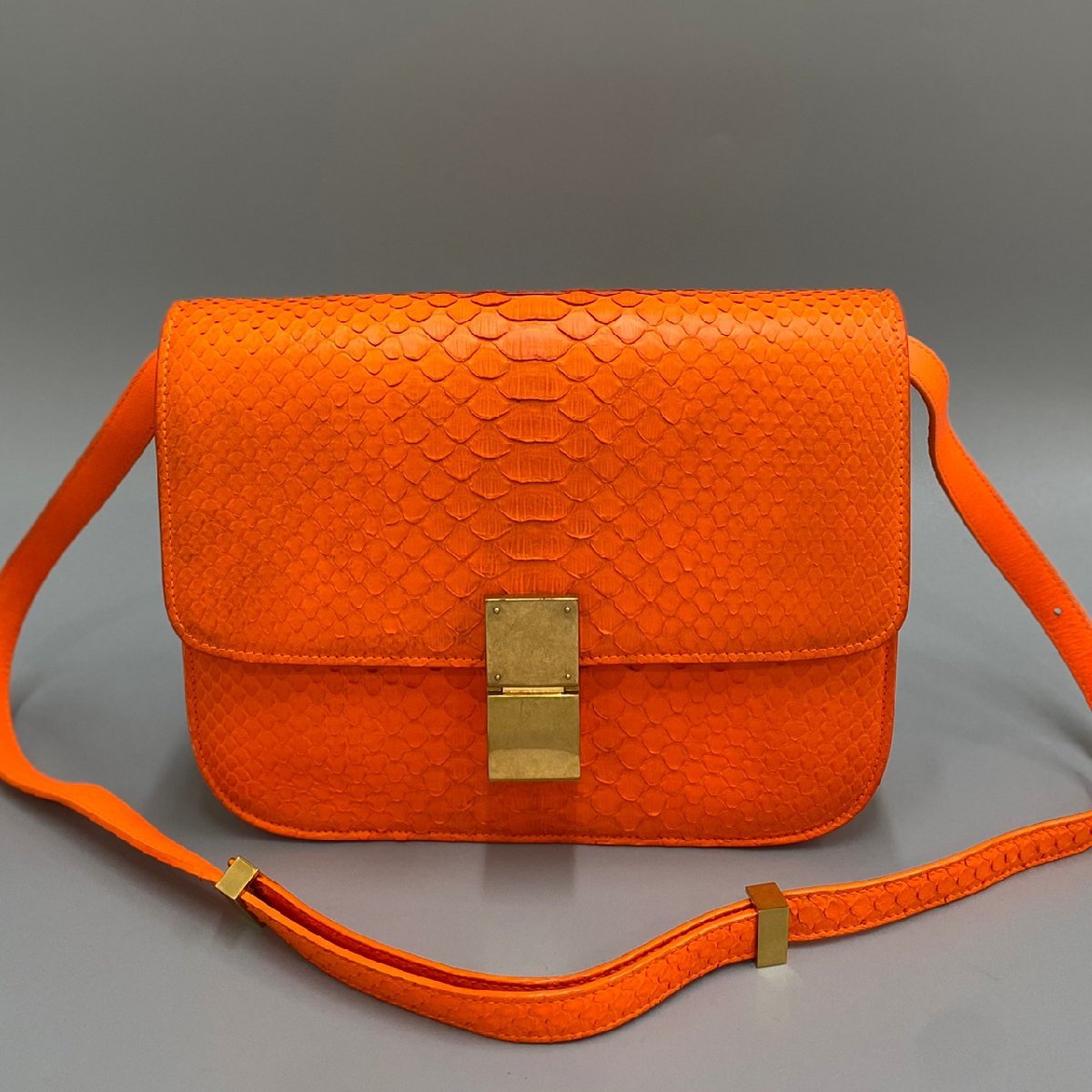 1円 極 美品 希少品 CELINE セリーヌ クラシックボックス パイソン レザー 本革 ショルダーバッグ オレンジ 18354