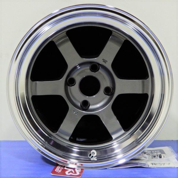 ○最終売切○送料込み 即決￥19，000○18インチ RACING HART CP-