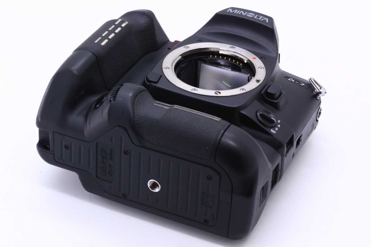 ☆良品☆ ミノルタ MINOLTA α7 ボディ + VC-7 縦位置グリップ #8429