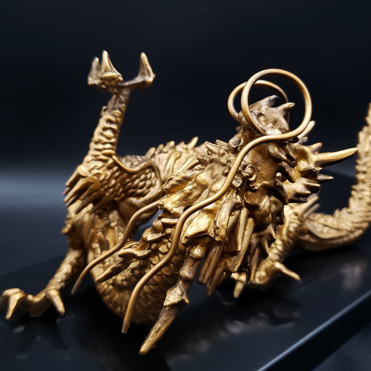 オベサス　時代金工　古銅鍍金　龍　置物　重さ約4kg　D　R9340H 銅製 村田宏作 龍王 箱・台座付 龍 竜 昇り龍 縁起物 金属工芸 日展